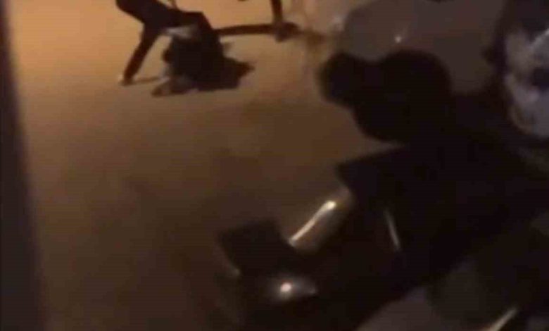 Bayıltana kadar dövdüler, o anlar kamerada 1 bayiltana kadar dovduler o anlar kamerada 52516baf242f |