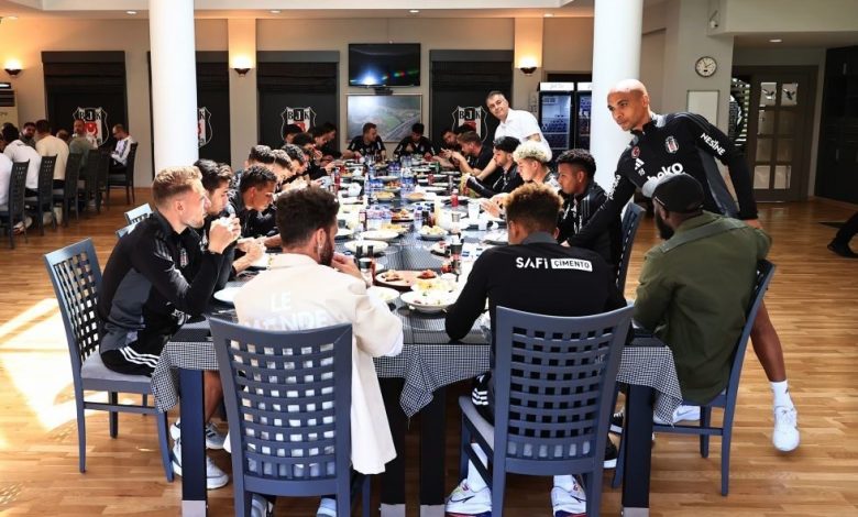 Beşiktaş Başkanı Serdal Adalı, Futbol A Takımı ile buluştu 1 besiktas baskani serdal adali futbol a takimi ile bulustu c9df81768a9c |