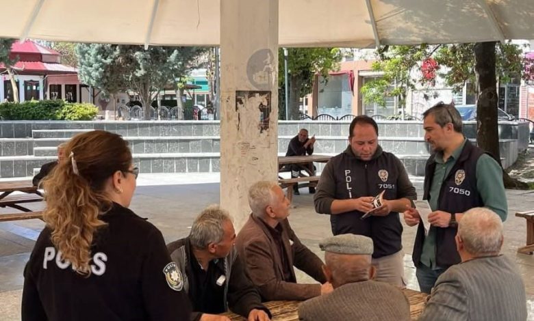 Beypazarı’nda polis, vatandaşları dolandırıcılık olaylarına karşı uyardı 1 beypazarinda polis vatandaslari dolandiricilik olaylarina karsi uyardi b5b816395337 |