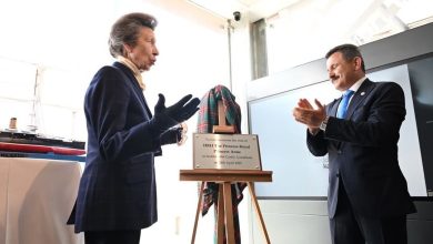 birlesik krallik kraliyet prensesi anne seddulbahir kalesini ziyaret etti 24ab26b5edb5 |
