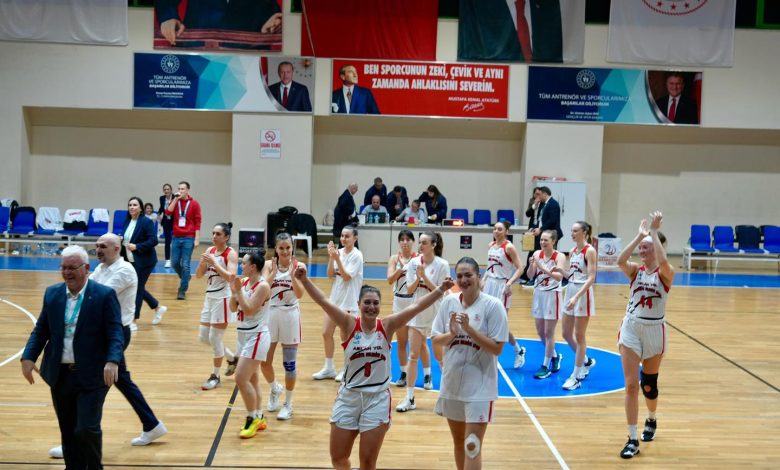Aslan Yol Burhaniye Belediyespor Play-Off’ta 1 burhaniyespor |