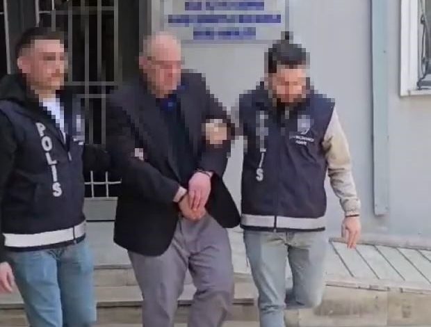 buyukcekmecede 1 kisinin oldugu silahli kavgada 3 gozalti e1815ffa3e92 |