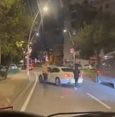 buyukcekmecede yol kesip araci yumruklayan surucu kamerada 6ba36b07db1e |