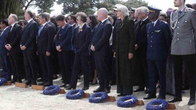 canakkale kara savaslarinin yil donumunde fransiz ve ingiliz anitlarinda toren duzenlendi 3b5801f7aa8f |