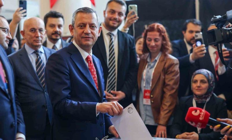 CHP Lideri Özel: "Gençlerin umudu için buradayız" 1 chp lideri ozel genclerin umudu icin buradayiz ac05fb0d9e4b |