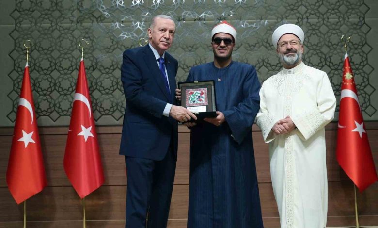 cumhurbaskani erdogan ya aslimiza donecek ya da yapamadiklarimiz icin nedamet getirmeye devam edecegiz ca6b7f69f360 e1746020500359 |