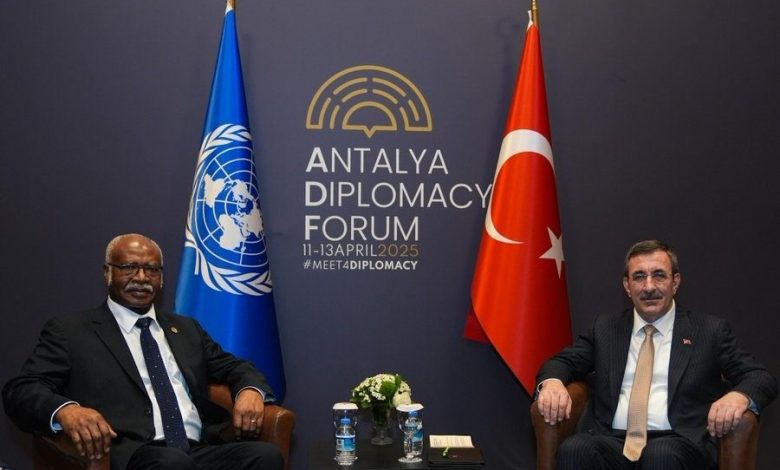 cumhurbaskani yardimcisi yilmaz bm genel kurulu baskani yang ile bir araya geldi c165cc9613af |