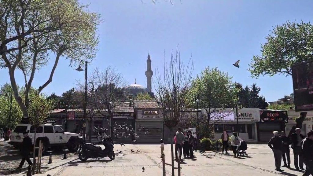 depremin ardindan camiden anons yapildi 356d5279b59e |