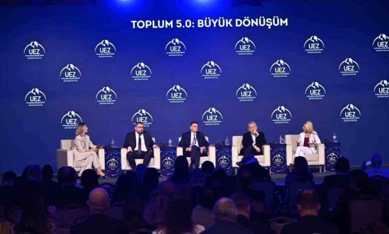 "En akıllı toplum, teknolojiyi en insani kullanan olacak" 1 en akilli toplum teknolojiyi en insani kullanan olacak 8be06d152b4d |