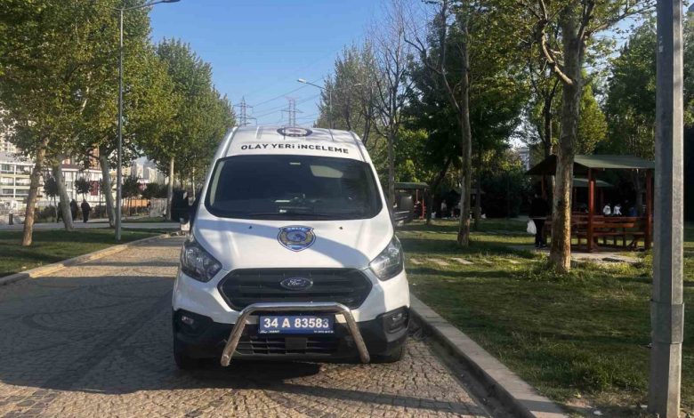 Esenyurt’ta parkta otururken silahlı saldırıya uğrayan 2 kadın yaralandı 1 esenyurtta parkta otururken silahli saldiriya ugrayan 2 kadin yaralandi 6ebd8ee337bd |