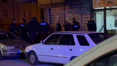 esinin bogazindan bicakladigi kadin yaralandi 4cf1f0029872 |