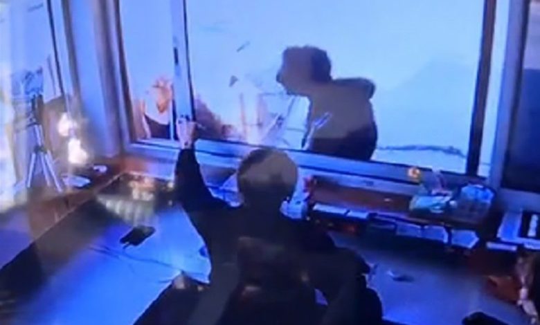 eski nisanlisini oldurup annesini yaralamisti intihar eden saldirgan 6 yil hapisle araniyormus 4cf4bc25df18 |