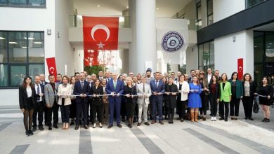 eu yabanci diller yuksekokuluna yeni hizmet binasi 4d73435499fa |