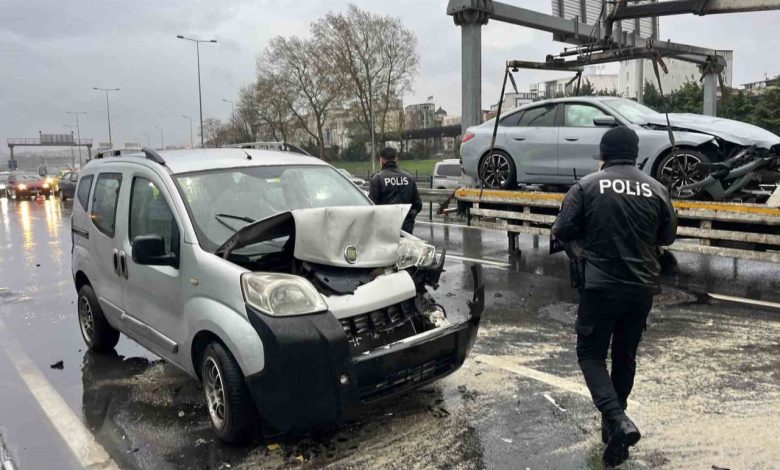 fatihte zincirleme trafik kazasi 1 yarali b391369caf2a |