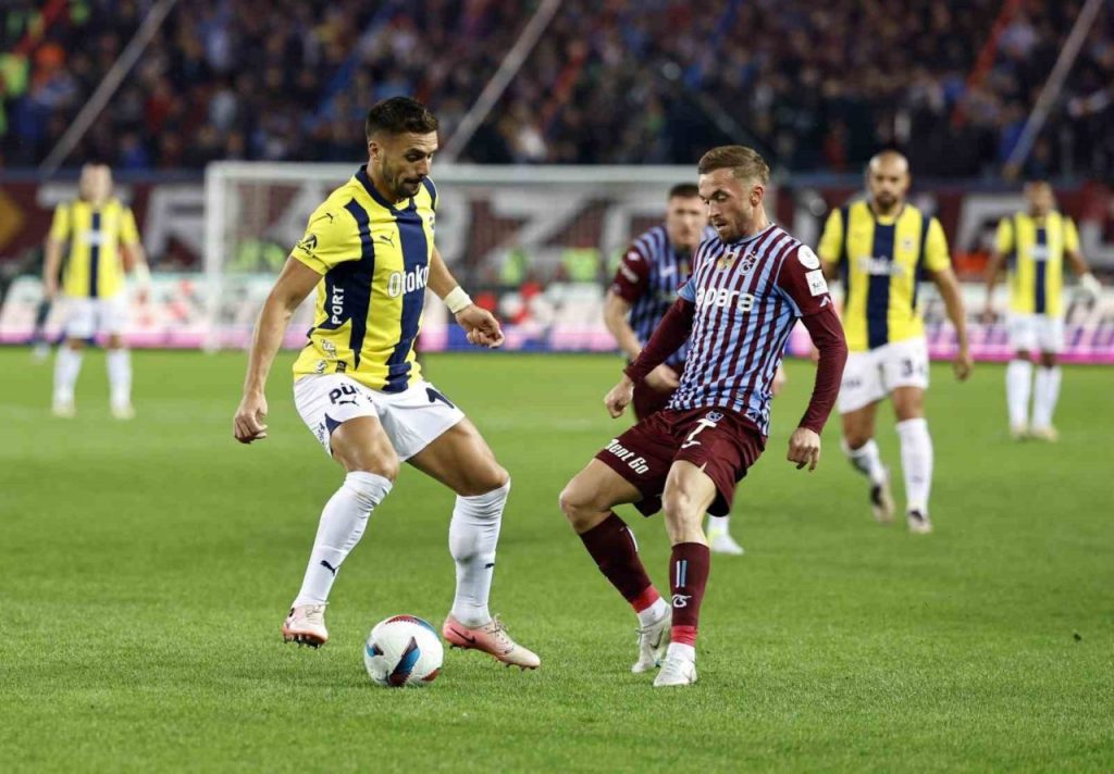 fenerbahce ile trabzonspor 137 randevuda 6f5681449721 |