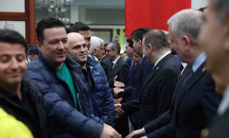 fenerbahcede geleneksel bayramlasma toreni yapildi f4d54f16c93f |