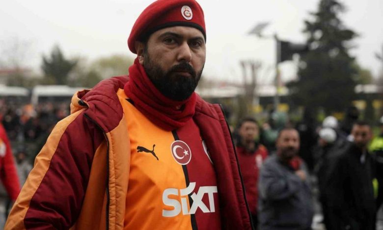 galatasaray taraftari kadikoyde 7eff8b678dc4 |
