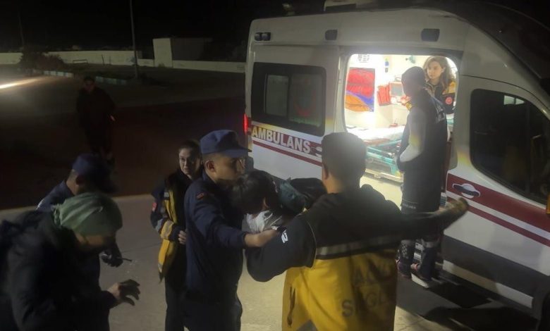 gokceada rahatsizlanan 8 yasindaki cocugun tibbi tahliyesi sahil guvenlik ekiplerince gerceklestirildi 82f188d391b6 |