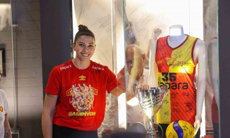 goztepe voleybol kaptan cerenle sozlesme uzatti 5bc8412e97b3 |