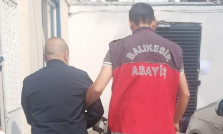 Hırsızlık suçundan aranan şahıs yakalandı 1 hirsizlik sucundan aranan sahis yakalandi 4e6dfc347585 e1745828877827 |