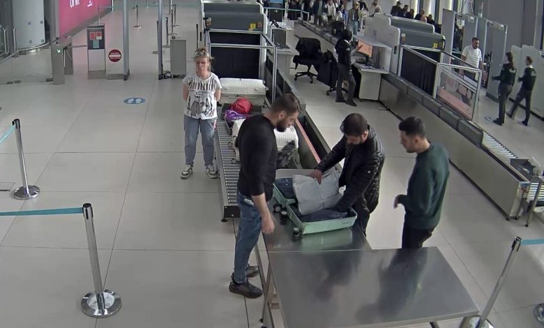 istanbul havalimaninda kacakcilara sucustu 644ed56b9871 |