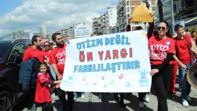 izmirde otizm farkindalik etkinligi gerceklesti 90128fe4d7c2 |