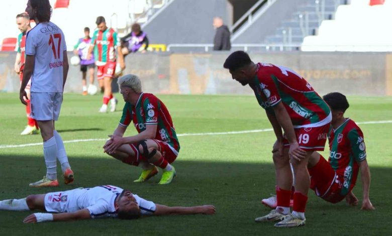 karsiyakaya 10 futbolcudan ihtar ece08cca6076 |