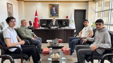 kaymakam memis bilgi yarismasinda dereceye giren ogrencileri odullendirdi 96b6b38779d7 |