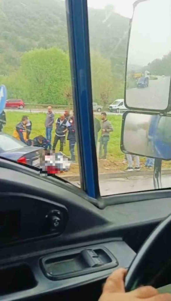 kestelde kamyon ile otomobil carpisti 1 olu a7aee30f489e |