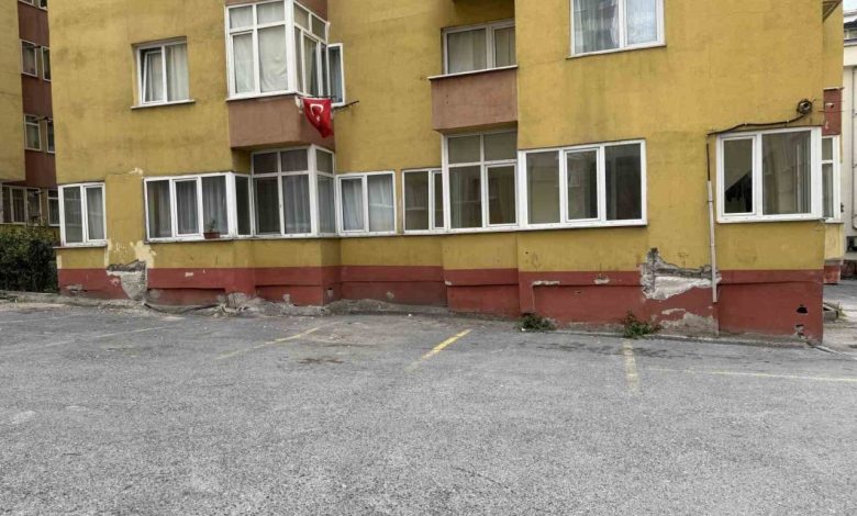 kucukcekmecede bulunan bir sitenin 62lik deprem sonrasi goruntusu korkuttu e490de09c692 |