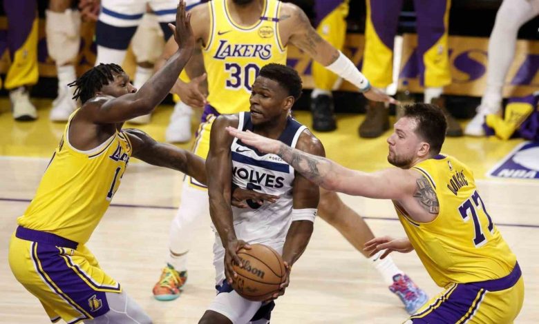 los angeles lakers seriyi 1 1e getirdi 1c06f0994639 |