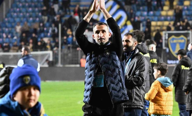 Mehmet Topal’ın takımı Petrolul’den ’özel’ galibiyet 1 mehmet topalin takimi petrolulden ozel galibiyet 2296a81f9b21 |