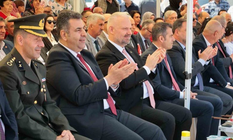 menemende 23 nisan coskusu yasandi 0025e614c4a2 |