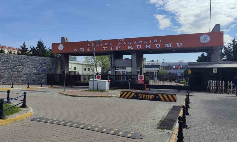 pendikteki feci kazada hayatini kaybeden 4 kisinin cenazesi adli tip kurumundan alindi fd7d1d880675 |