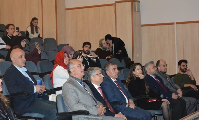 Prof. Dr. Şeker: "Aydınoğulları, Anadolu’nun Türkleşmesinde önemli rol oynamıştır" 1 prof dr seker aydinogullari anadolunun turklesmesinde onemli rol oynamistir 70f4b3f1cb2c |