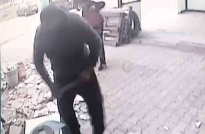 rahat tavirlarla hirsizlik kamerada b9a56ae5fd6e |