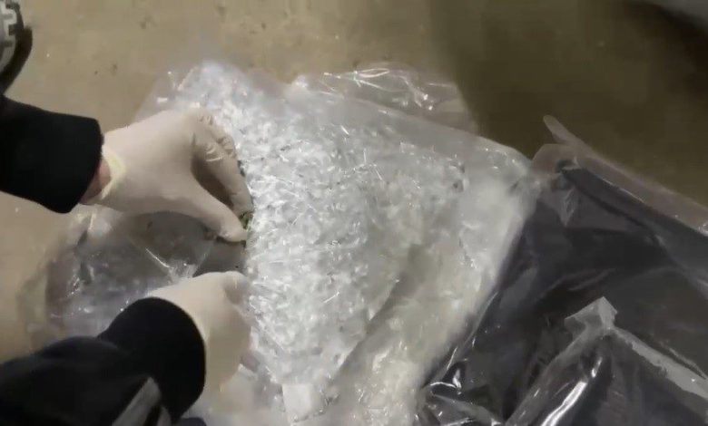 seyyar pazarcinin hediye paketlerinden uyusturucu cikti 5c665bf00989 |