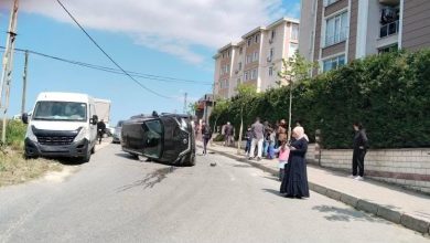 silivride surucusunun kontrolunu kaybettigi arac takla atip yan yatti 2 yarali 1665d6cd3038 |