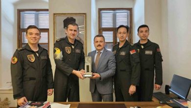 soloturk ekibinden canakkale savaslari gelibolu tarihi alan baskani kasdemire ziyaret bc0aacfad684 |