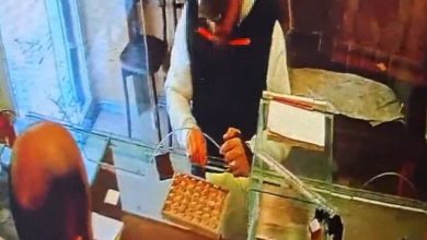 sultanbeylide kuyumcudan 570 bin tllik kulce altin hirsizligi kamerada 4b352db69174 |