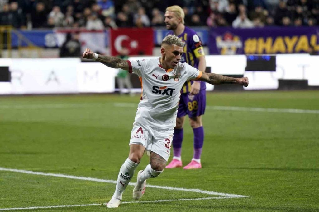 super ligin 33 haftasinda 38 gol atildi 709ffad75ab6 |