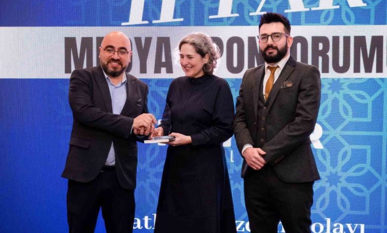 turk ajansi ingilteredeki basarilariyla hackney belediye baskanindan ovgu aldi 4d7bd7ab3fab |