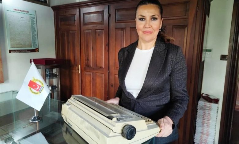 usta gazeteci ekrem balibekin emanetleri basin muzesinde d55bad4c53f7 |