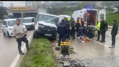 Yağmurda faciadan dönüldü...Kaza anı kamerada 4 yagmurda faciadan donuldukaza ani kamerada 6caf2388c99a |
