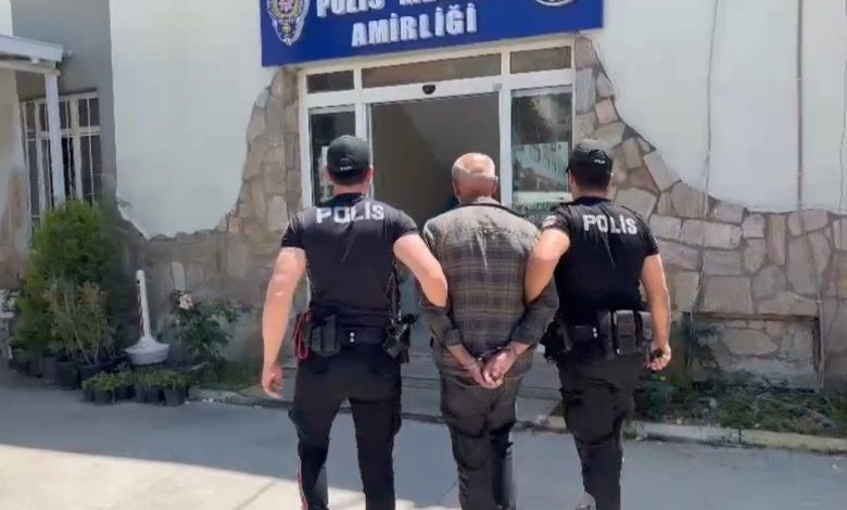 21 yil hapis cezasi olan supheli izmirde yakalandi 6e96c83c55f1 |