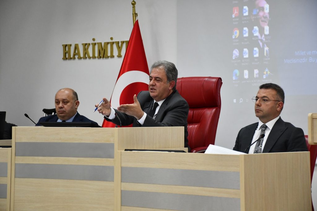 Ahmet Akın talimat verdi, BASKİ seferber oldu 2 Ahmet Akin talimat verdi BASKI seferber oldu 2 |