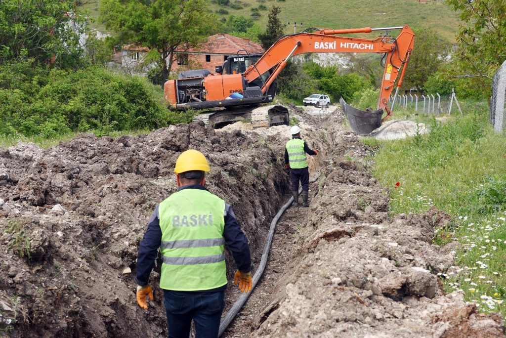 Baskan Akindan Macarlar Mahallesine onemli hizmet 2 |