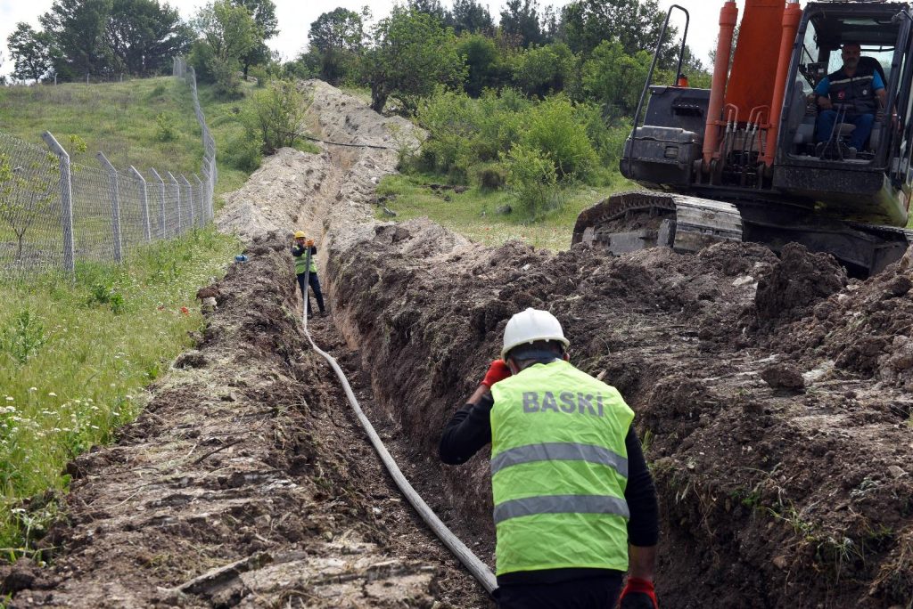 Baskan Akindan Macarlar Mahallesine onemli hizmet 5 |