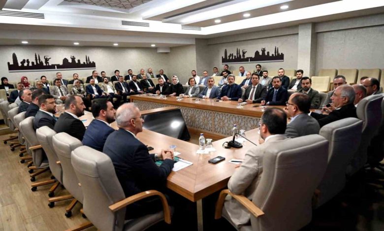 Ak Parti Genel Başkan Vekili Efkan Ala’dan Ak Parti Bursa’ya ziyaret 1 ak parti genel baskan vekili efkan aladan ak parti bursaya ziyaret 4a891ff61bb9 |