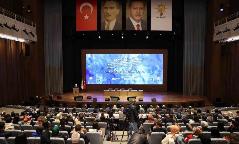 AK Parti Genel Başkan Yardımcısı Kaya: "Bu şirazesi kaymış, pusulası şaşmış ana muhalefeti maalesef herhalde bir süre daha görmeye devam edeceğiz" 1 ak parti genel baskan yardimcisi kaya bu sirazesi kaymis pusulasi sasmis ana muhalefeti maalesef herhalde bir sure daha gormeye devam edecegiz fb9c97351687 |